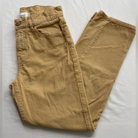 Urban Outfitters Denim - Urban Outfitters BDG Pegged Cowboy Corduroy Jeans - Size 26
